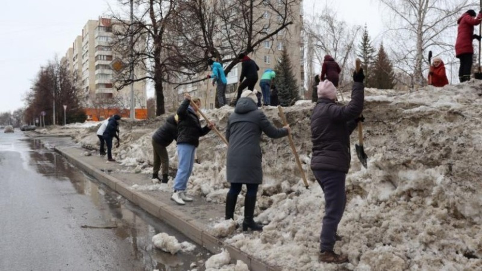 Картинка субботник отменяется