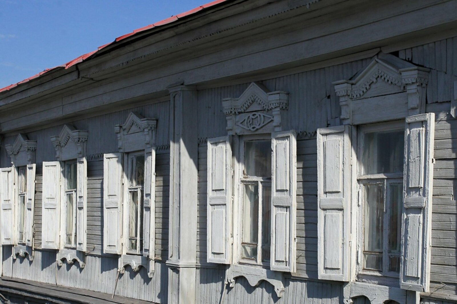 Олег Яровиков