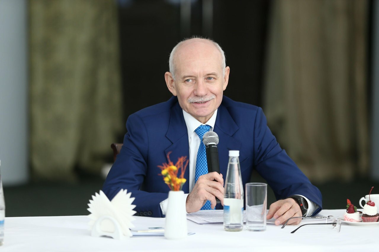 Где работает рустэм хамитов. Хамитов. рустэм хамитов сейчас.