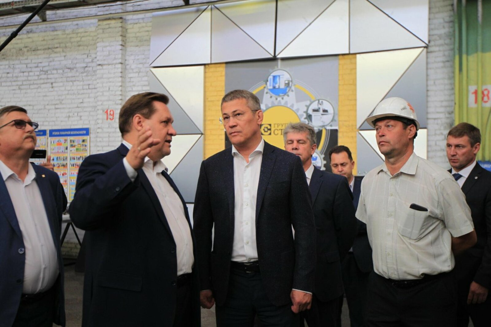 Олег Яровиков