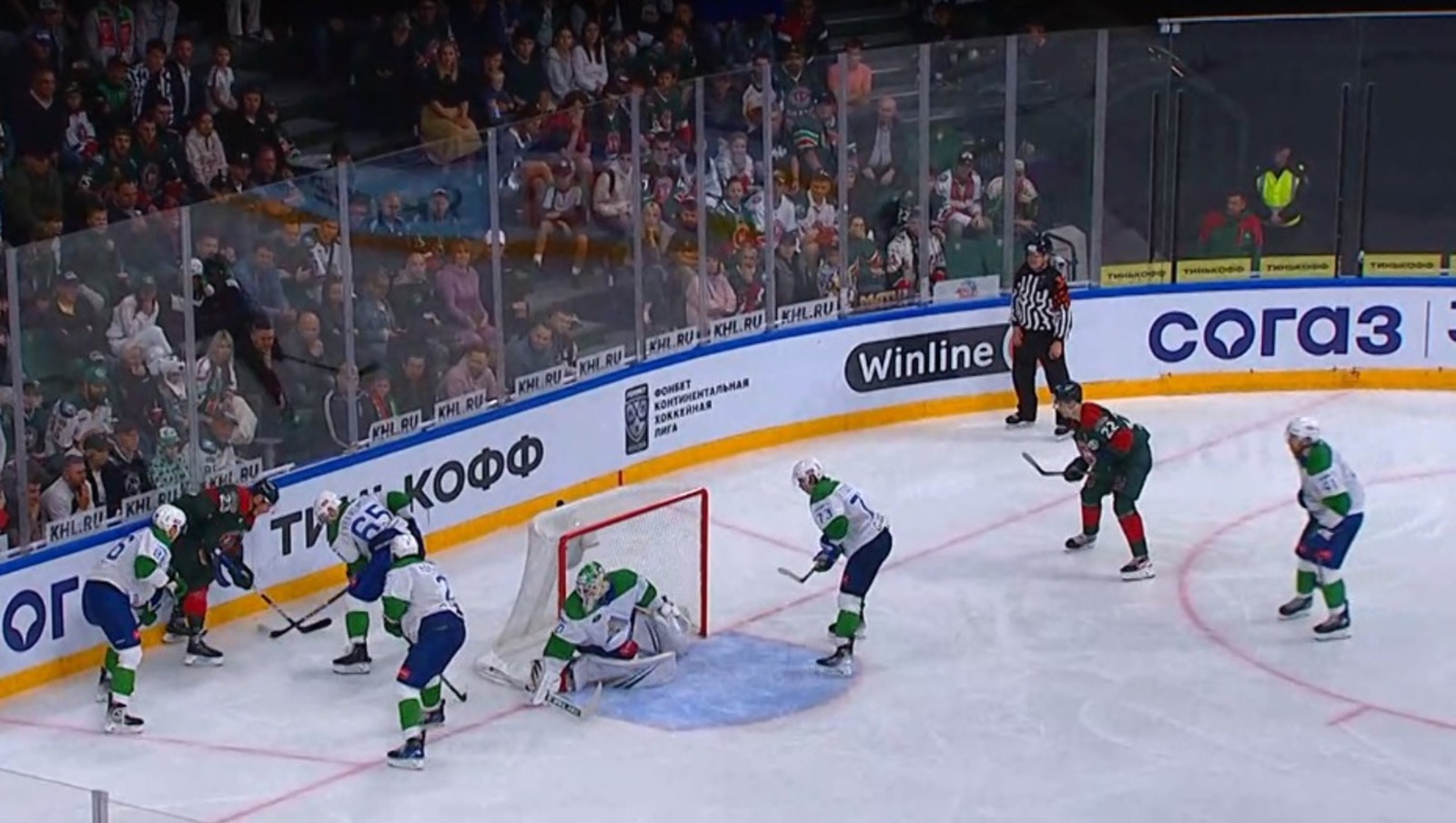 Фото табло салават юлаев сочи 11:3. Локомотив салавата юлаев 2008 ткаченко. Матч уфа салават. Хоккейная арена салавата юлаева. Матч уфа салават.