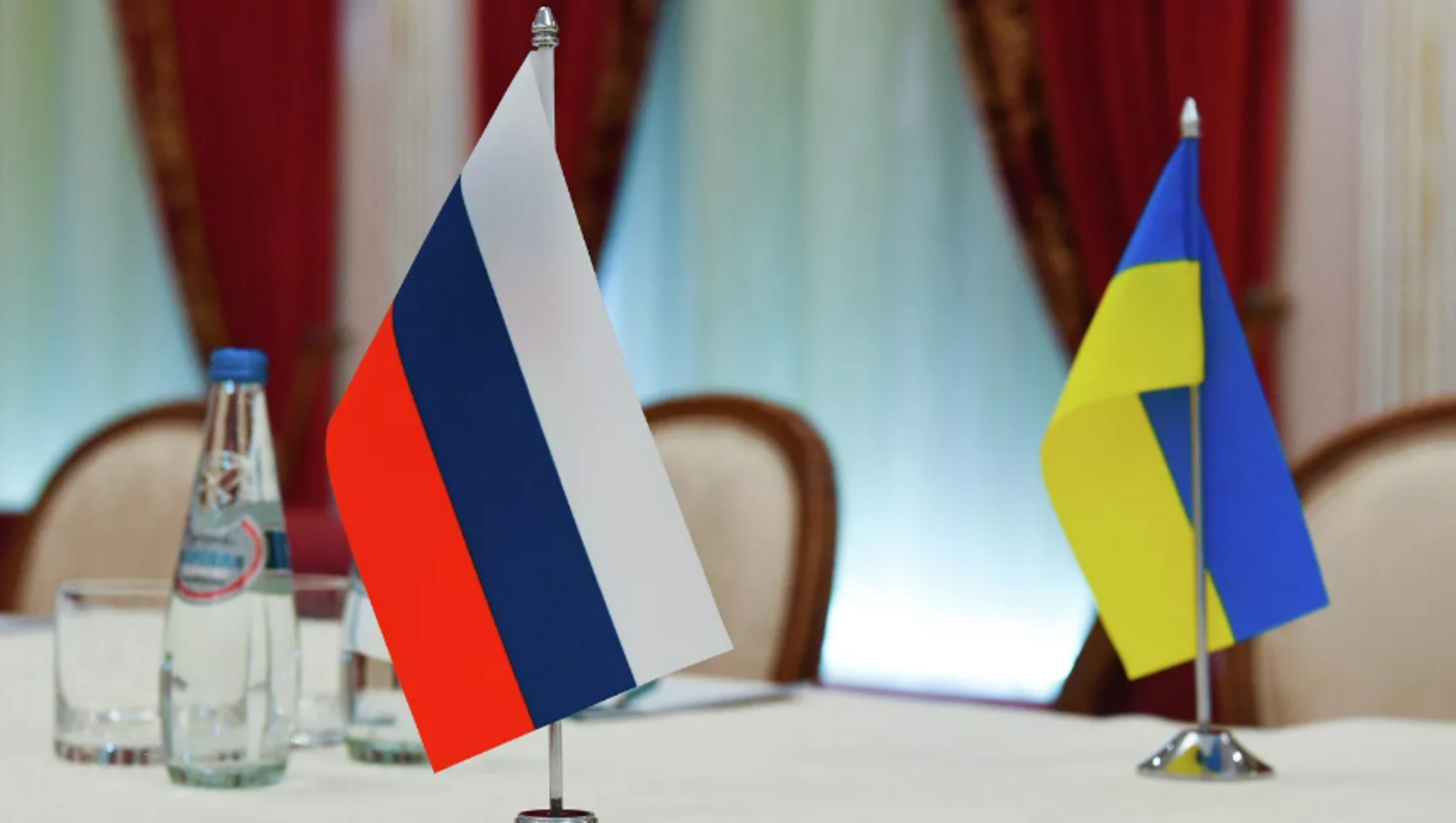 Русия белән Украина арасында сөйләшүләр җиңел бармый, дип белдерде Песков