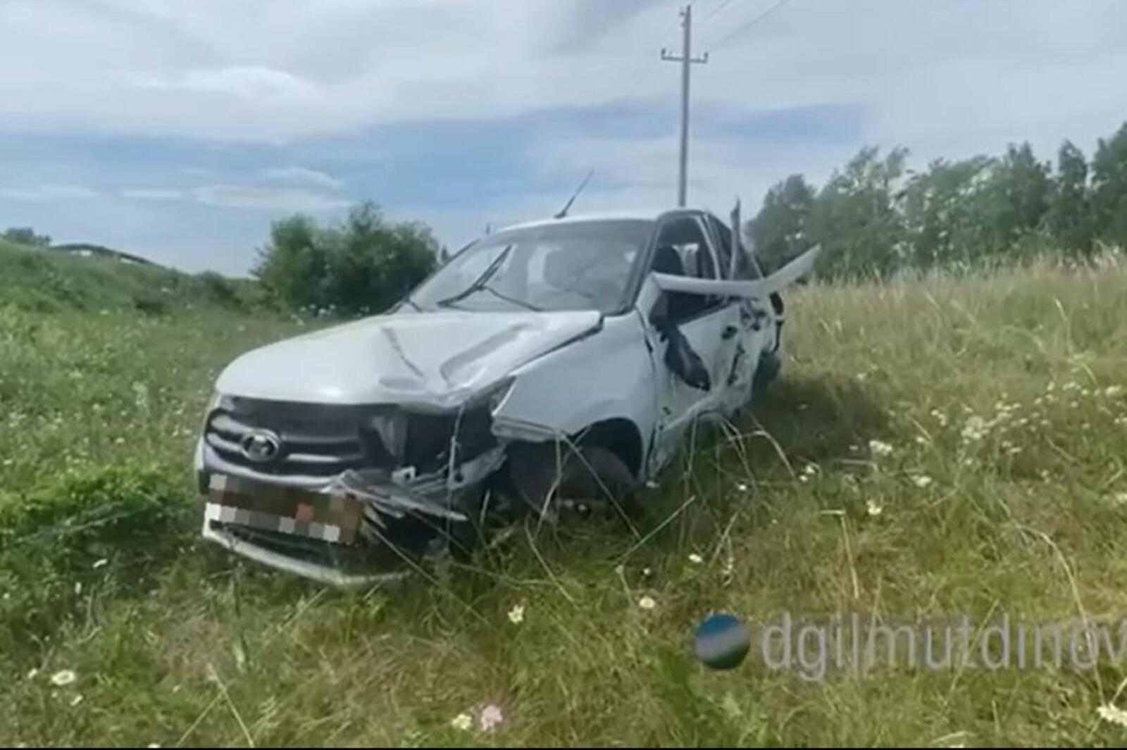 Лады в башкирии. В Башкирии в ДТП В Давлеканово. Авария Лада Гранта в Башкирии 2021 перевернулся.
