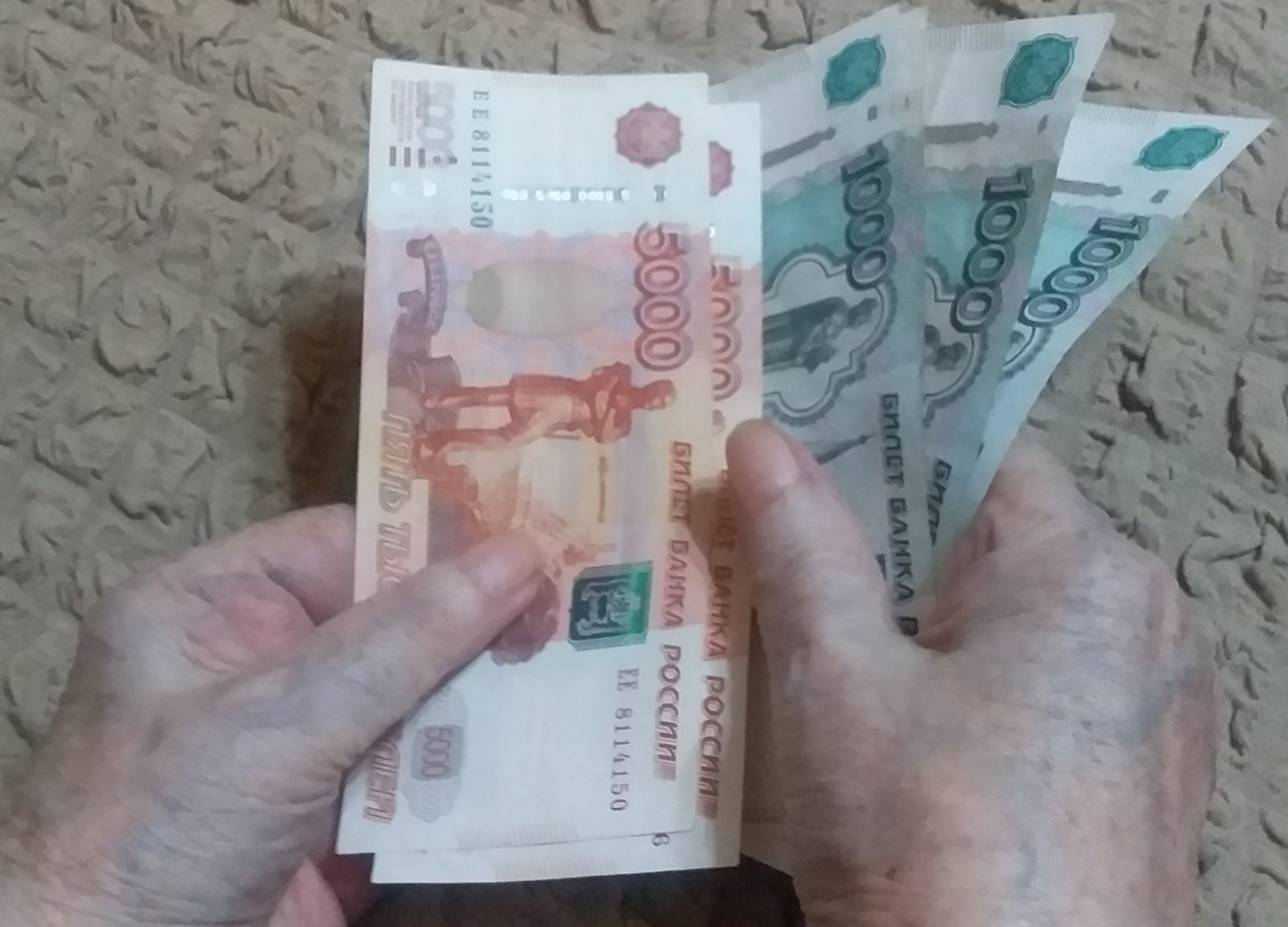 С 1 апреля повысят пособия, а количество получателей станет больше