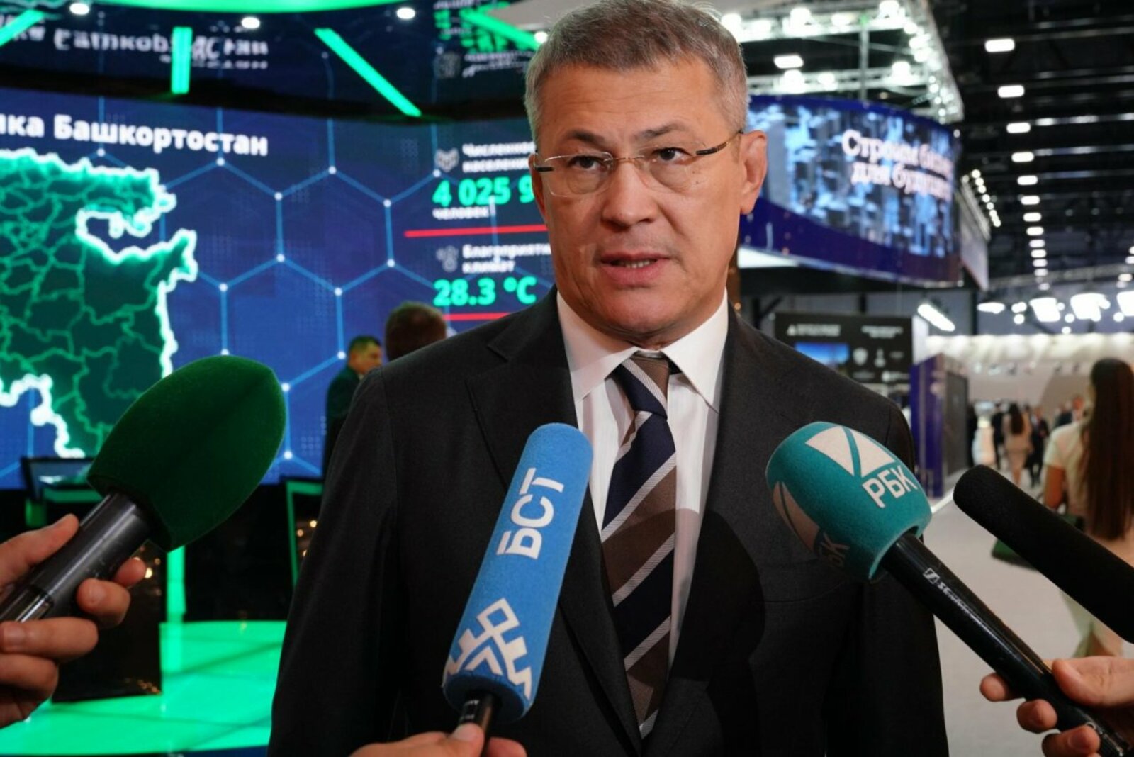 Олег Яровиков