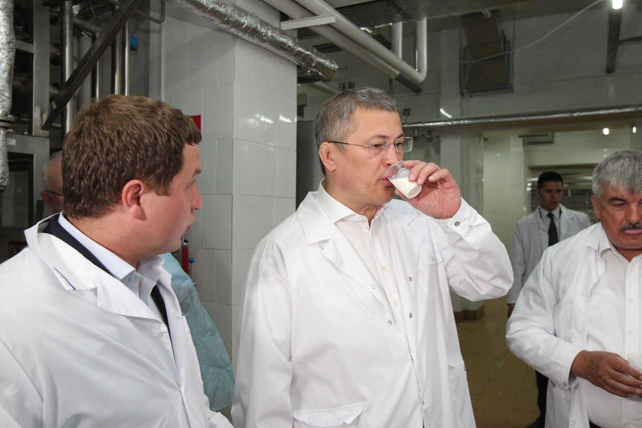 Башкир молоко. Молоко башкирия. Молоко по башкирски. Башкирское молоко. Челябинское молоко.