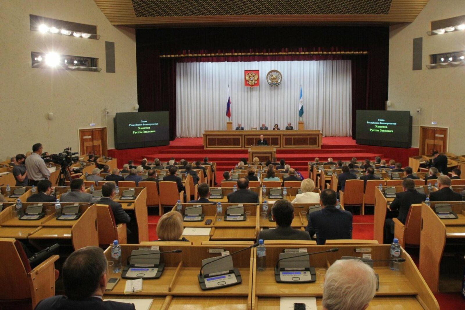 Олег Яровиков