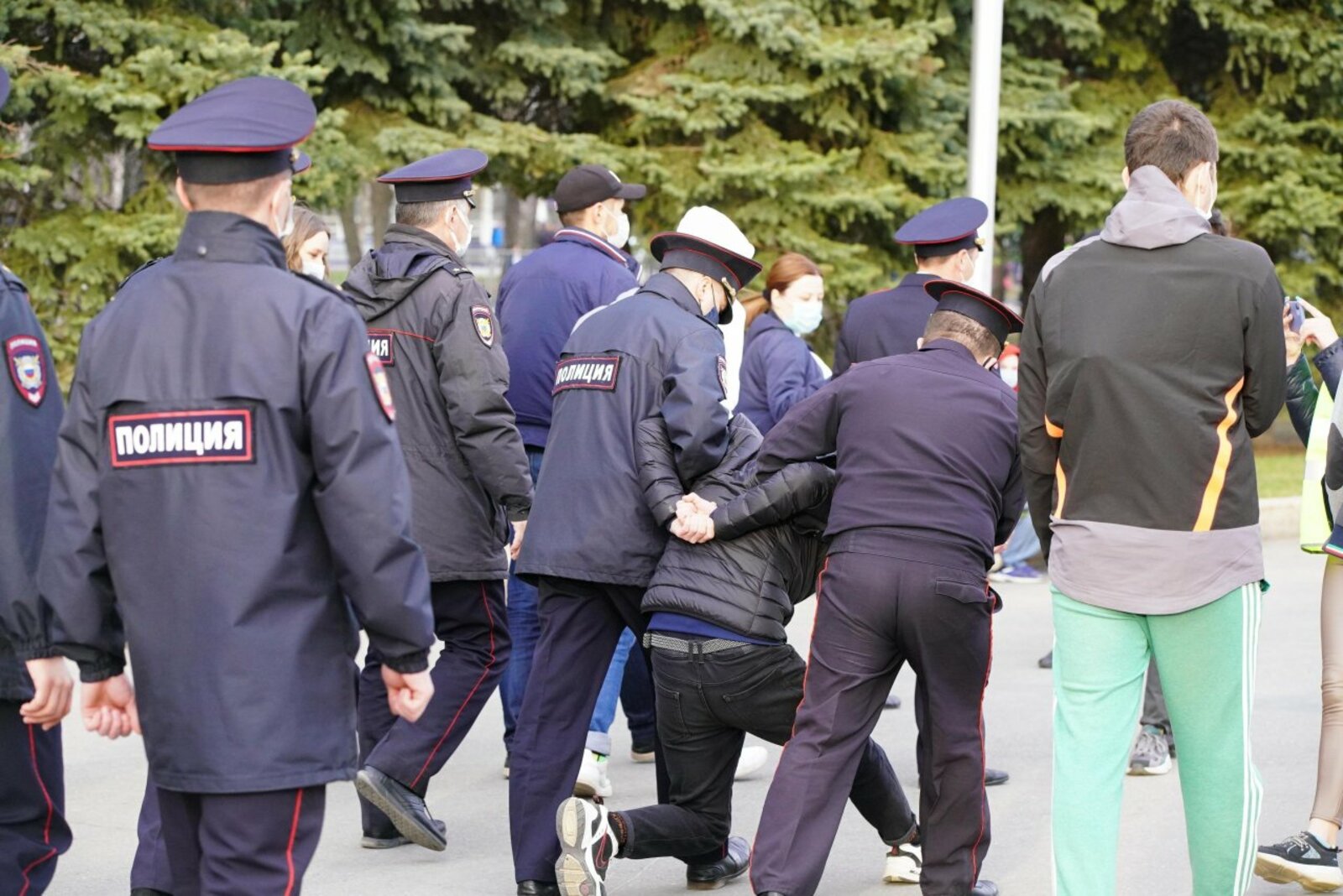 Олег Яровиков