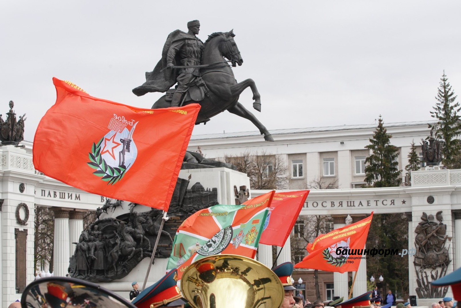 Олег Яровиков