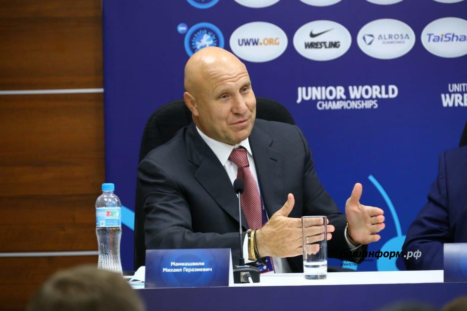 Олег Яровиков