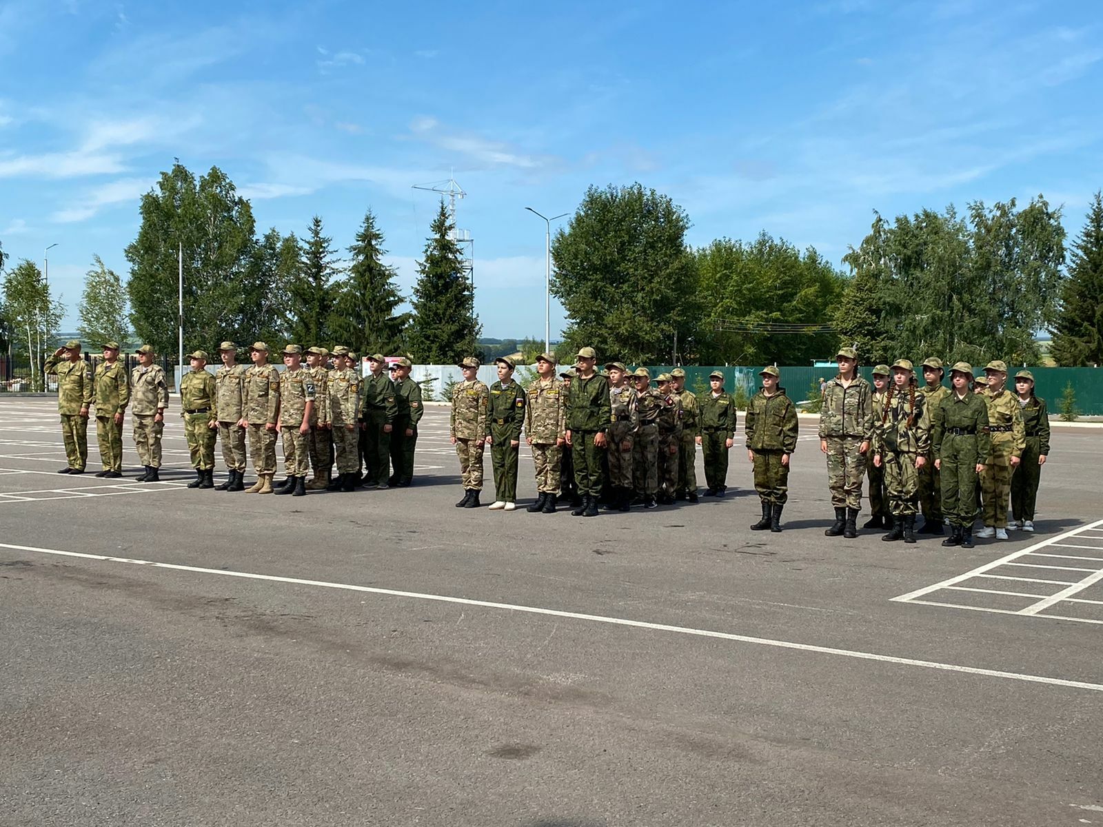 Учащиеся 4 школы отправились на учебные сборы в центр военно-патриотического воспитания