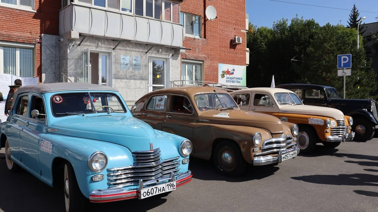 Автомобиль победа от 33 Motors