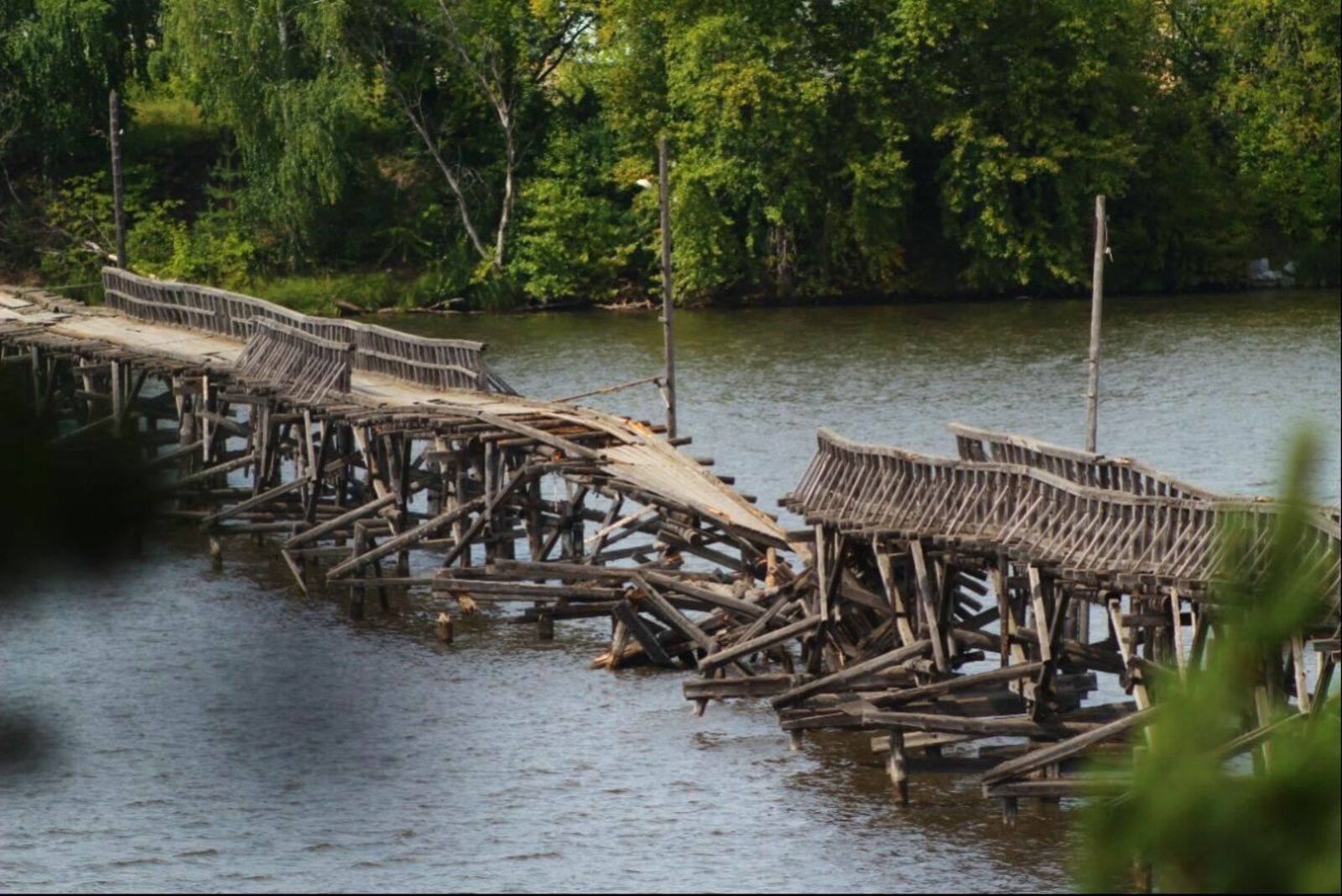 Деревянный Мост Через Реку