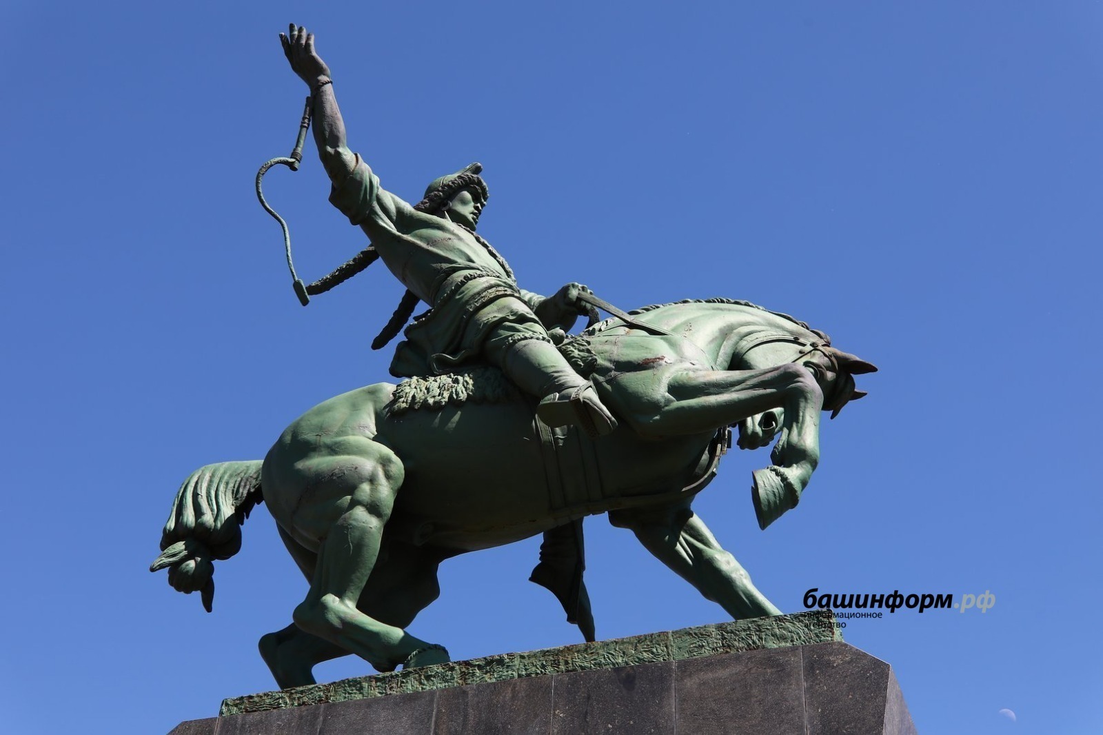 Салават юлаев картинки памятник