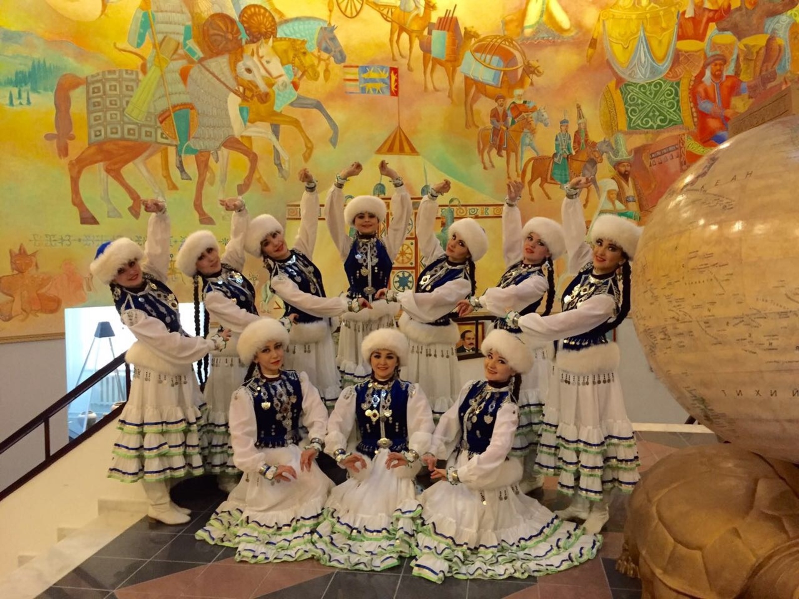 испанский коллектив фотосессия. фольк группа кружева. дом культуры льнокомбината вологда. ансамбль кружева. ансамбль рябинка вологда.