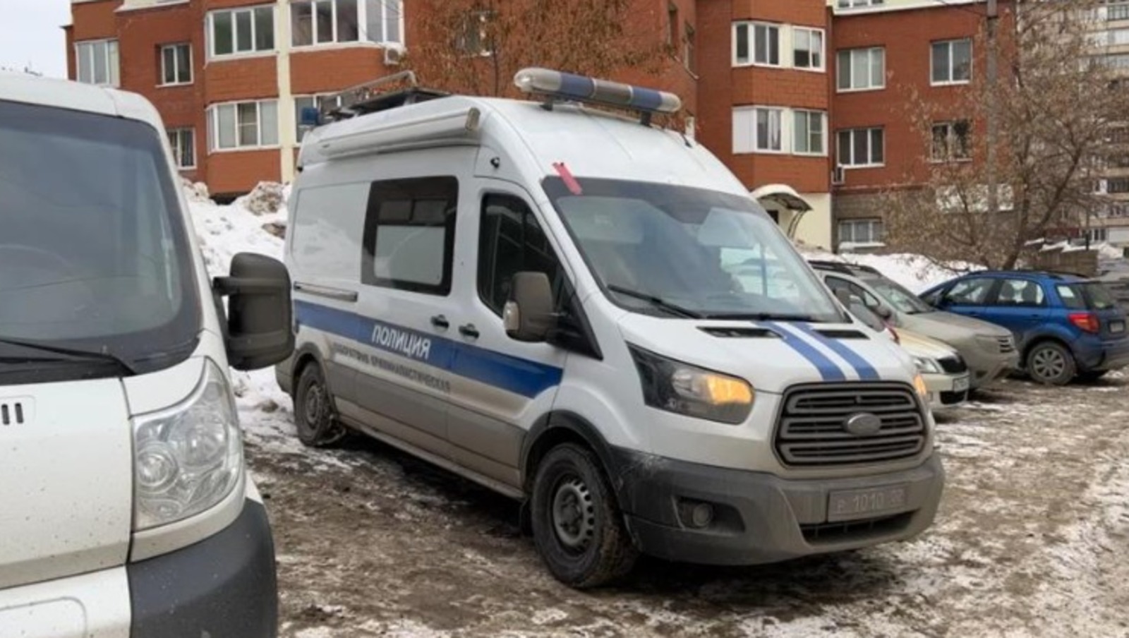 «Честно говоря» видеоһынан стоп-кадр