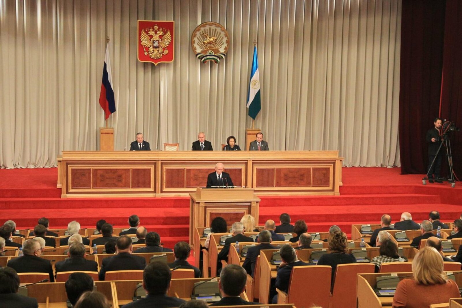 Олег Яровиков