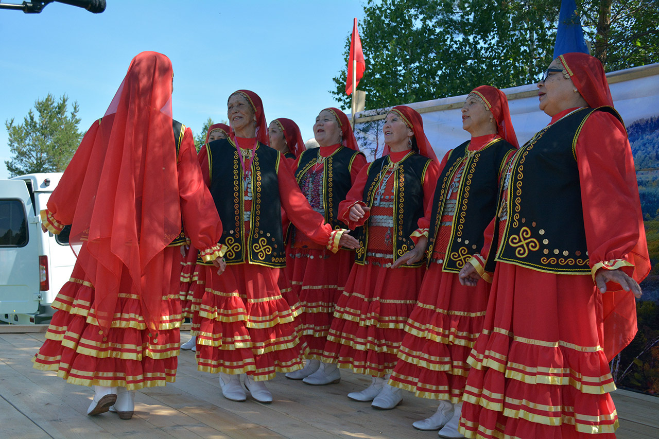 Праздники башкирии. Религиозные праздники в Башкортостане. Какие праздники осенью в Башкирии национальные праздники. Все праздники Башкортостана. Какие праздники старинные в октябре в Башкирии.
