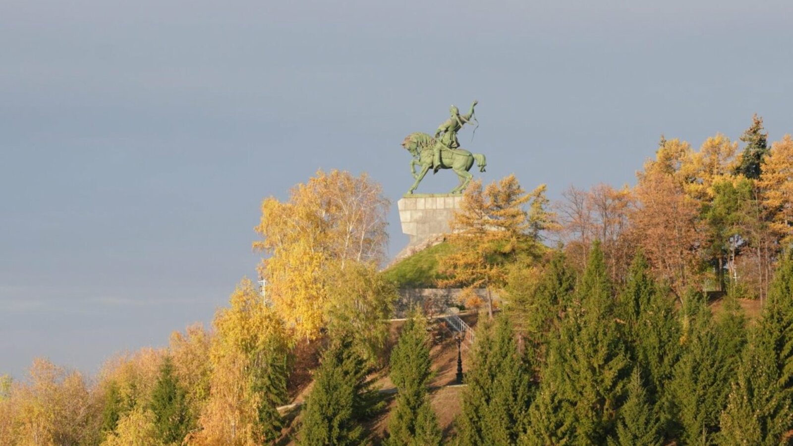 Олег Яровиков