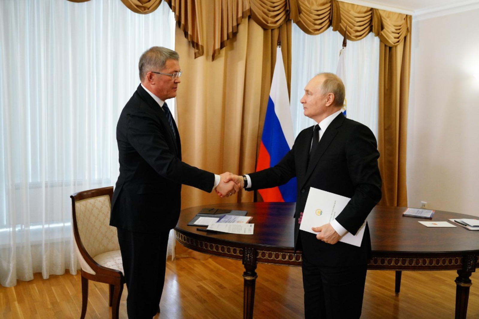 Олега Яровикова.