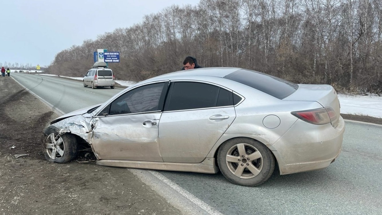 Дтп пензенская область сегодня на федеральной трассе м5 урал. Авария в чишминском районе. Опрокидывание автомобиля. Дтп в чишминском районе. Авария с почта россии в башкирии.