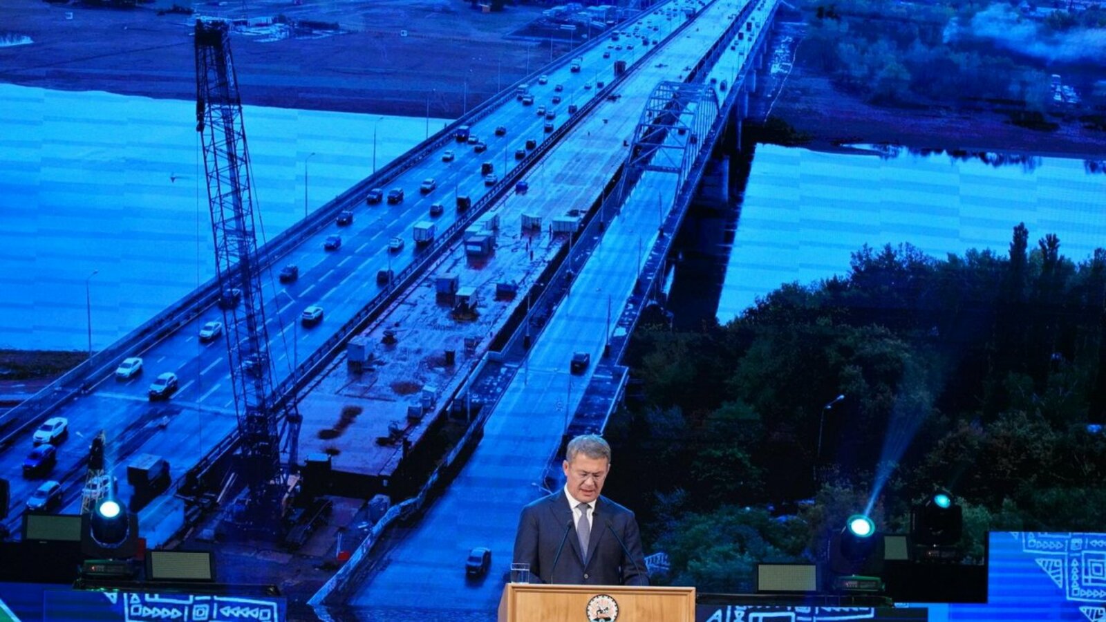 Олег Яровиков