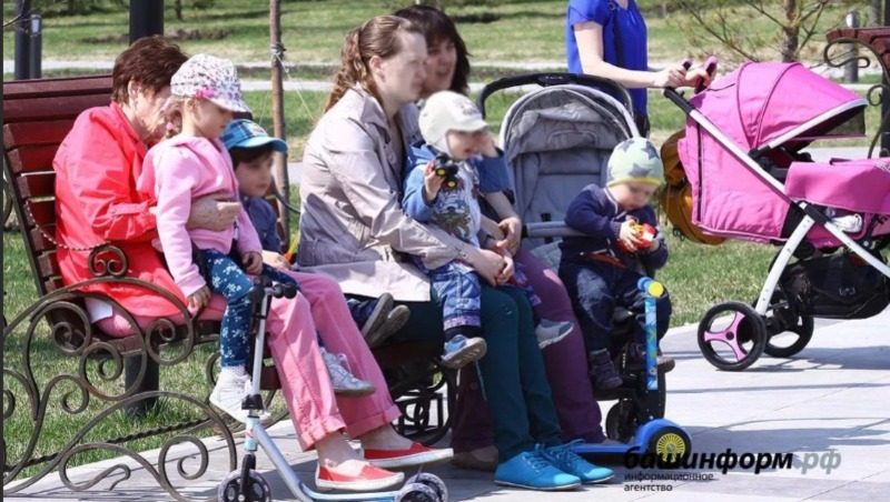 В Башкирии все больше женщин решаются на материнство после 40 лет
