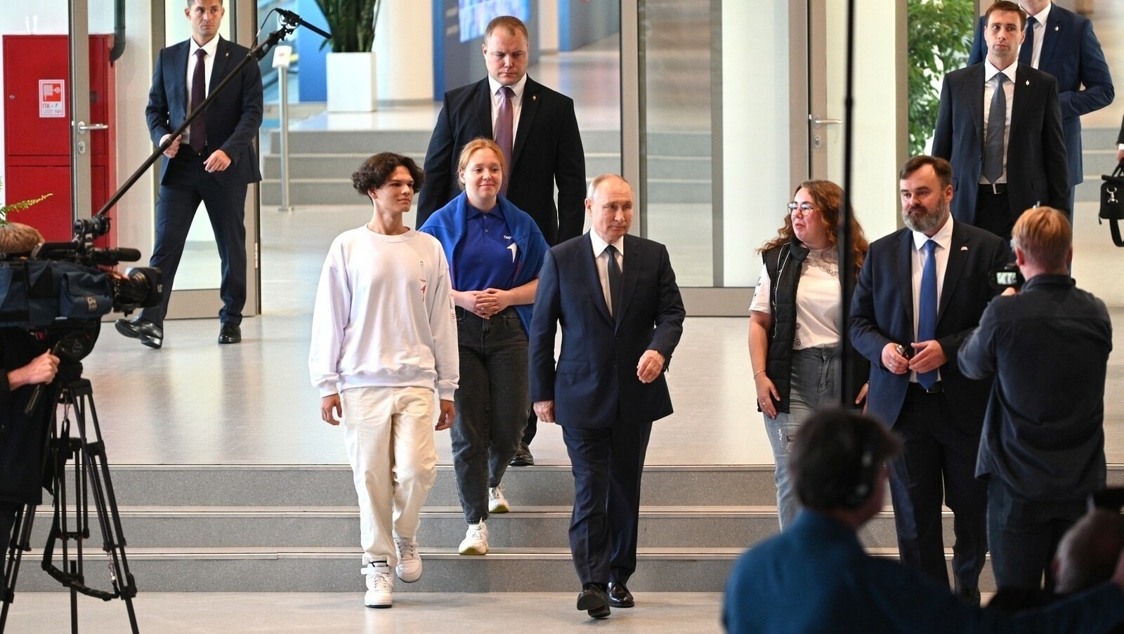 Башҡортостан уҡыусыһы Владимир Путин менән осрашты