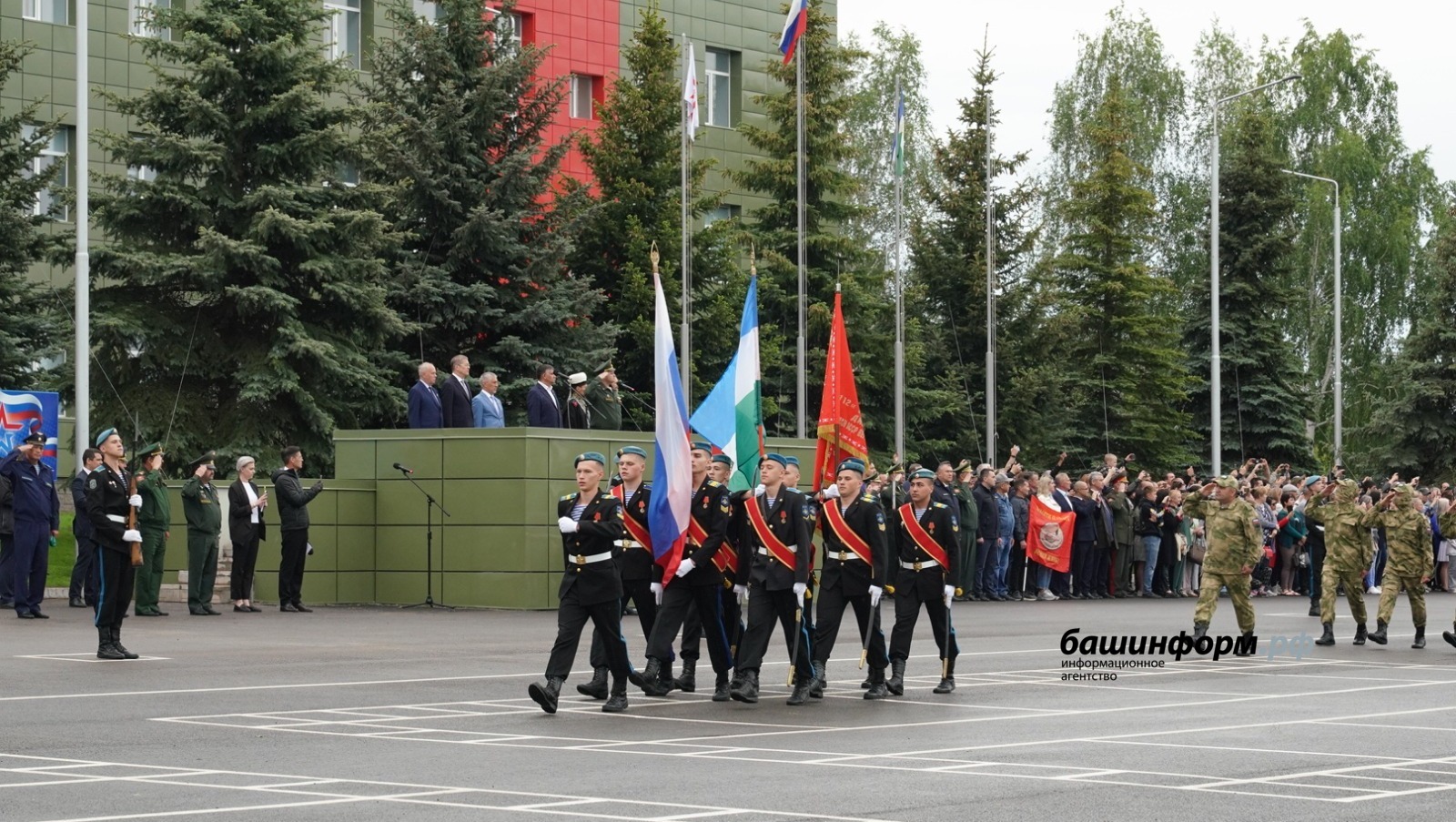 Олег Яровиков