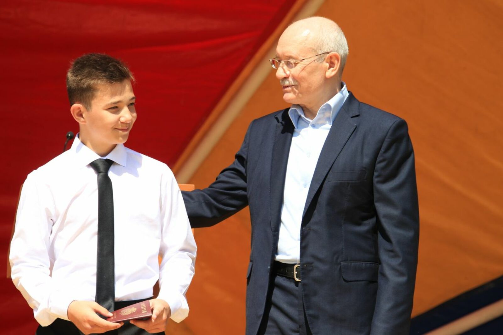 Олег Яровиков