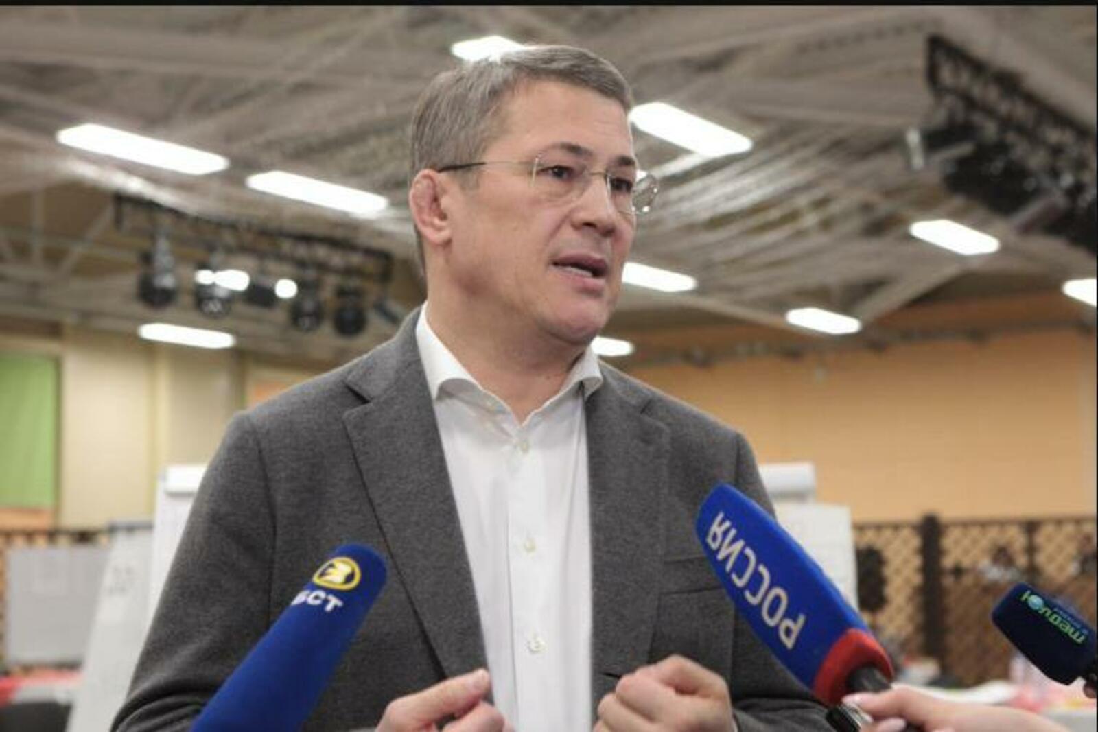 Олег Яровиков