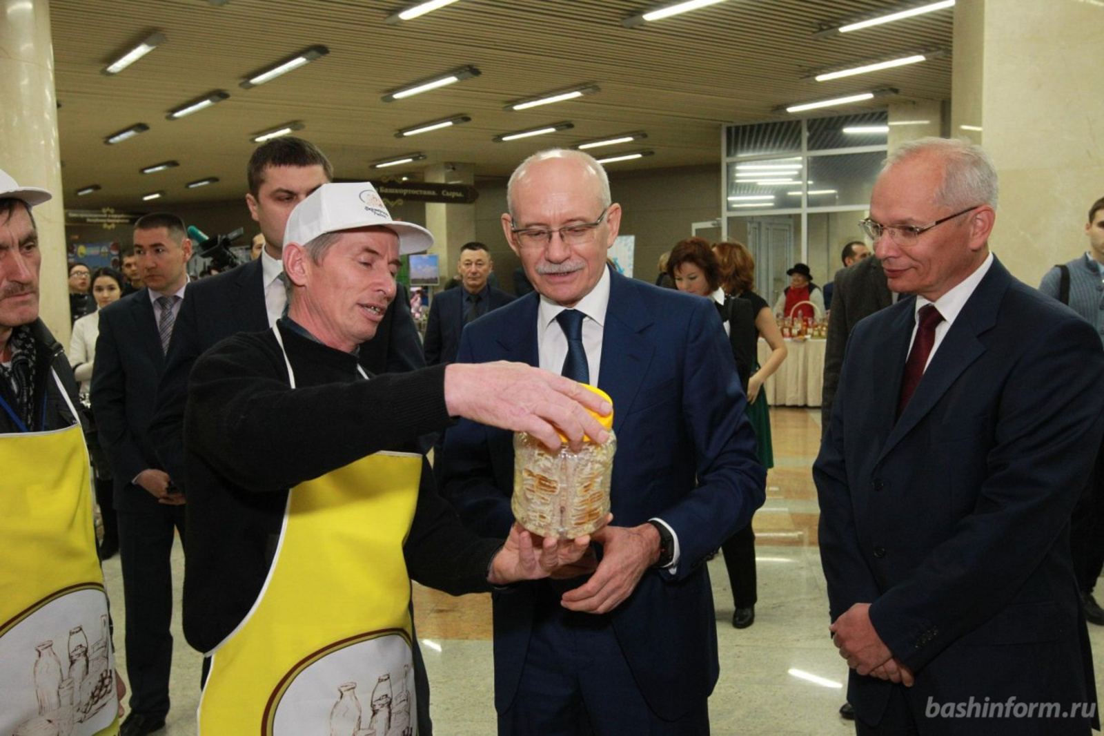 Олег Яровиков