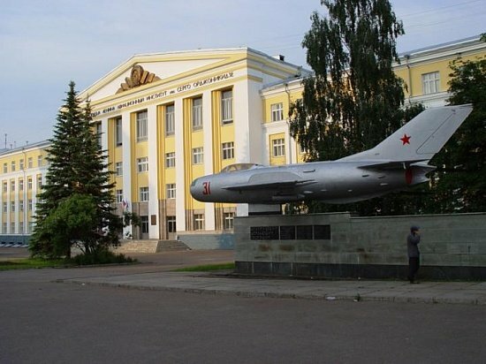 В вузах Башкирии открыли 219 бюджетных мест на специальности сферы электроники