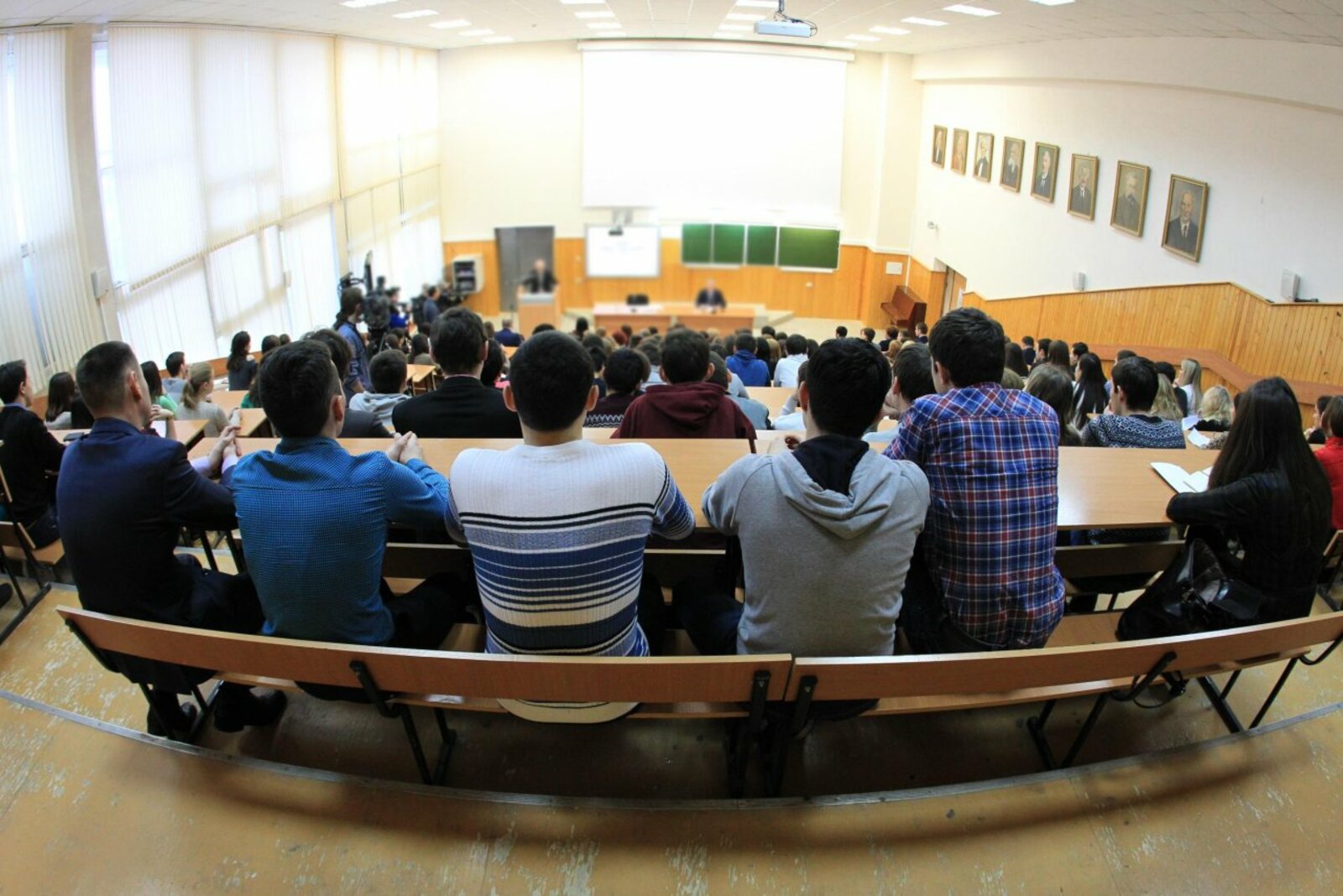 Олег Яровиков
