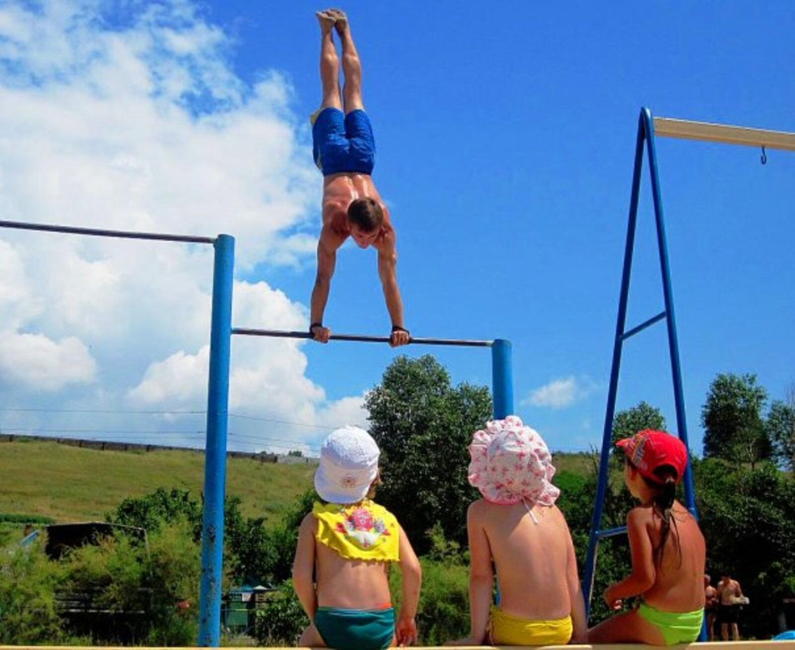 Фото с сайта www.turnik-men.ru.