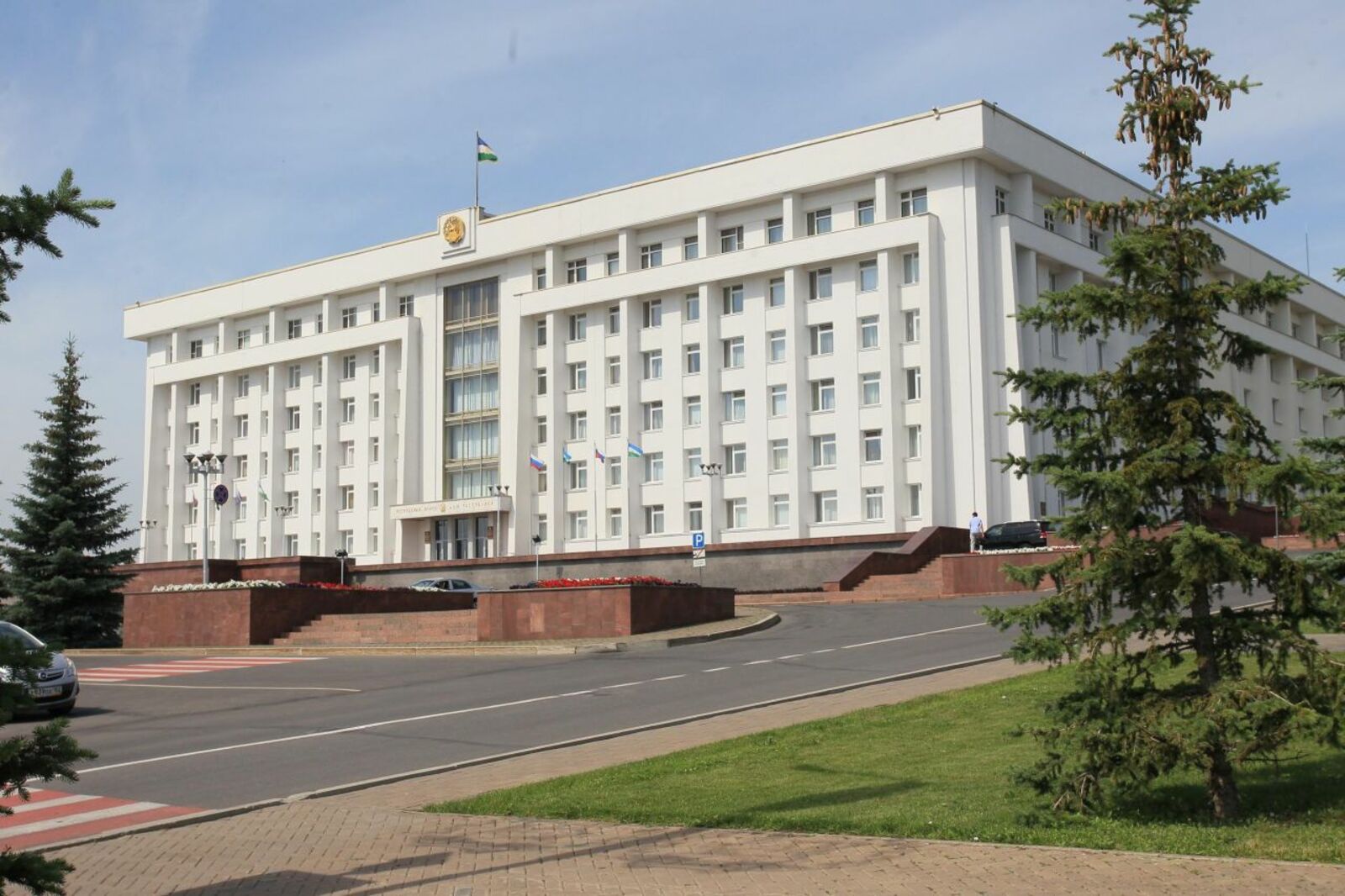 Олег Яровиков