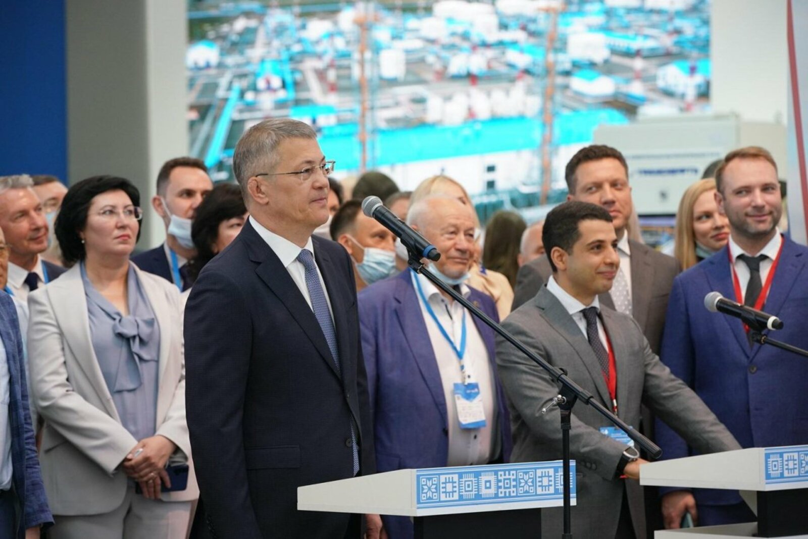 Олег Яровиков