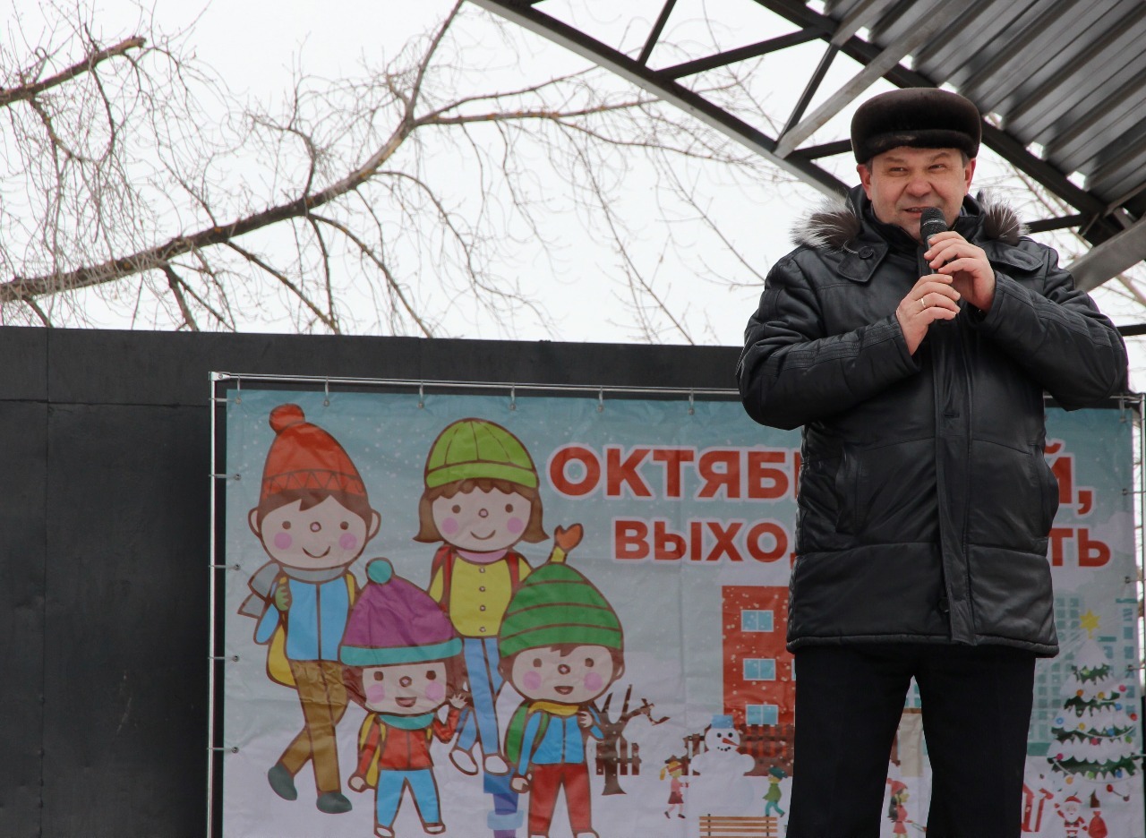 Слушать песню выходи гулять Слушать песню выходи гулять