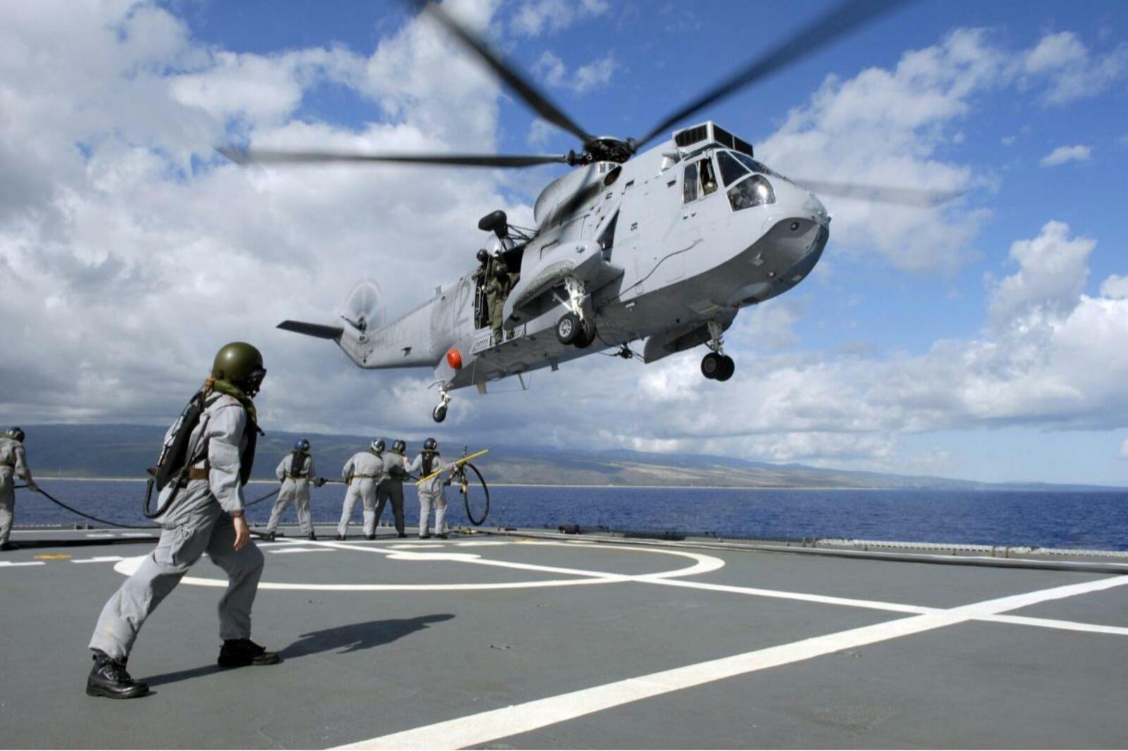 HMAS Tobruk Sea King