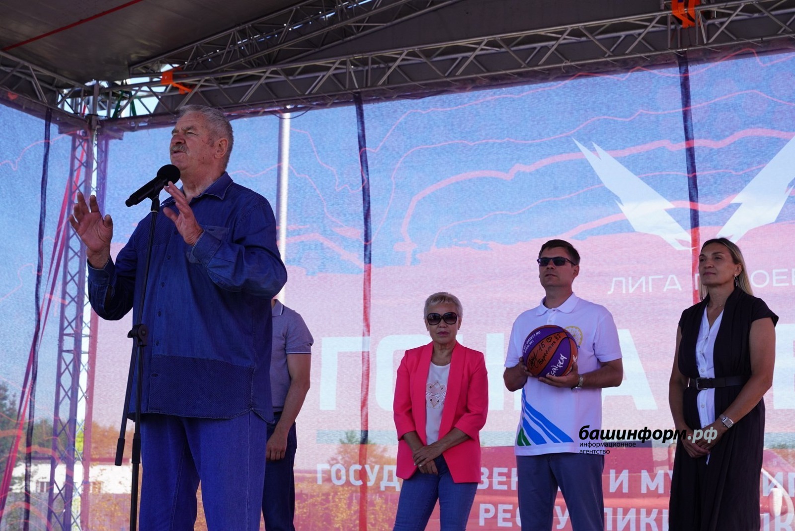 Олег Яровиков