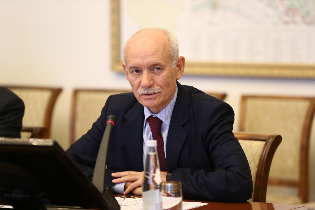 Где работает рустэм хамитов. Рустэм закиевич хамитов. рустэм хамитов. хамитов. рустэм хамитов сейчас.
