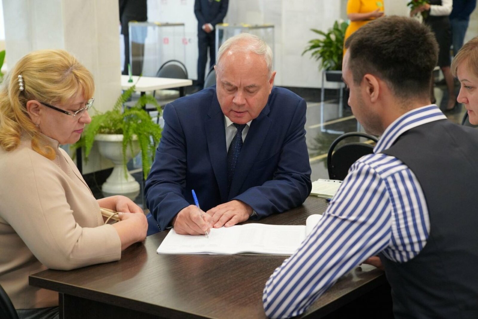 Олег Яровиков