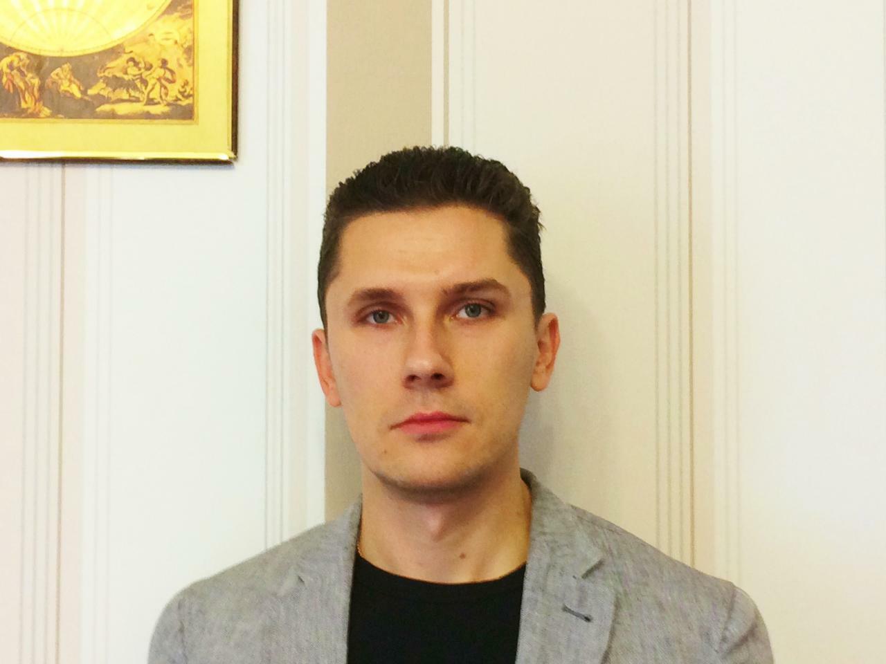 Един агент. Един агент