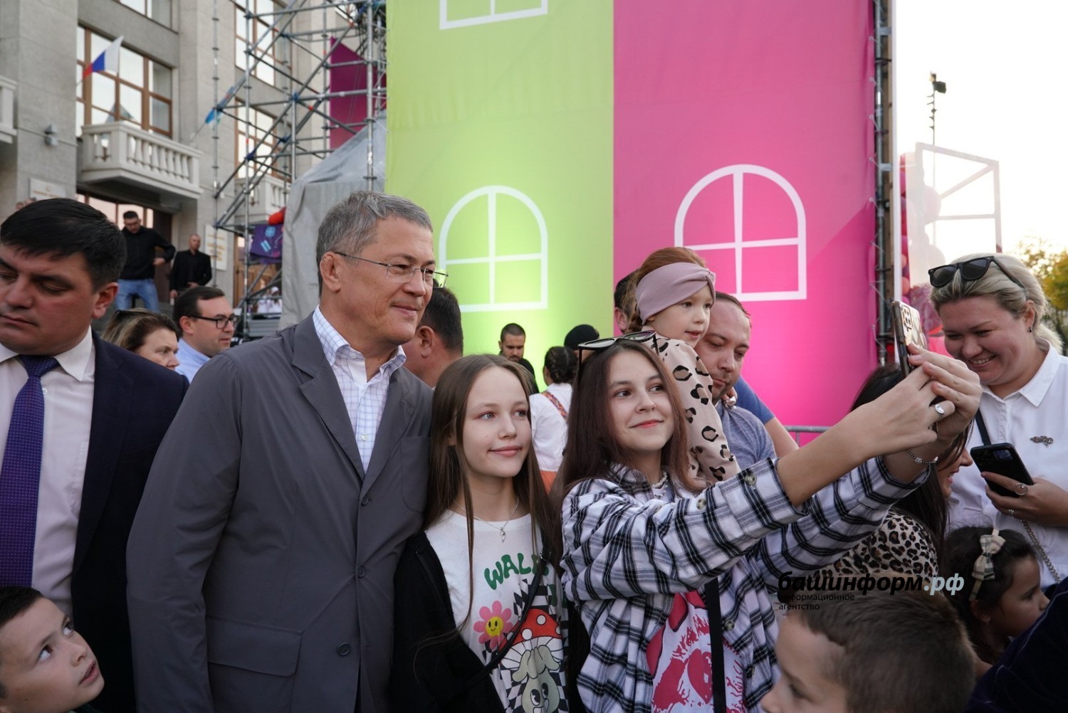 Олег Яровиков