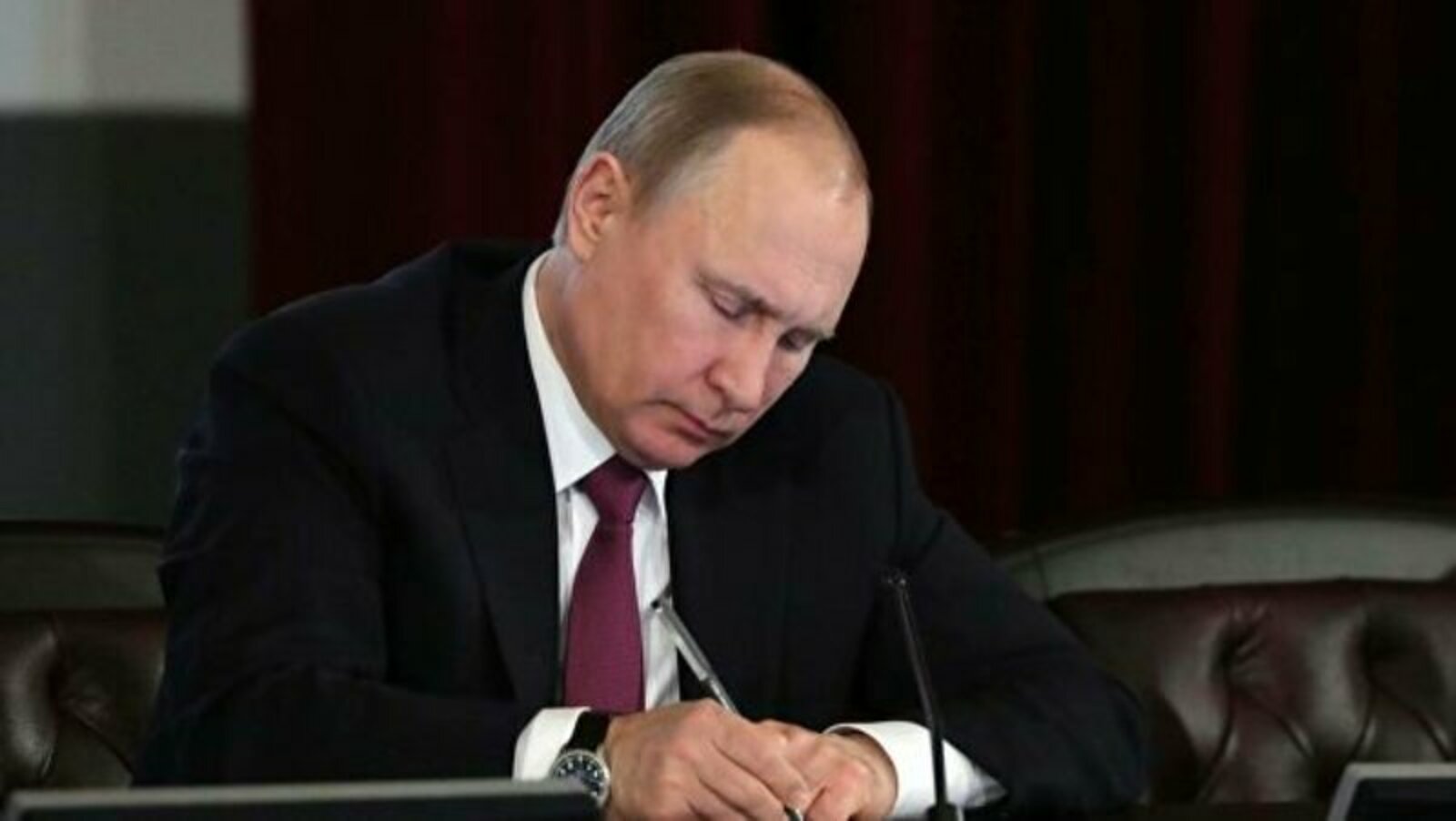 Глава государства поручил проиндексировать пенсии
