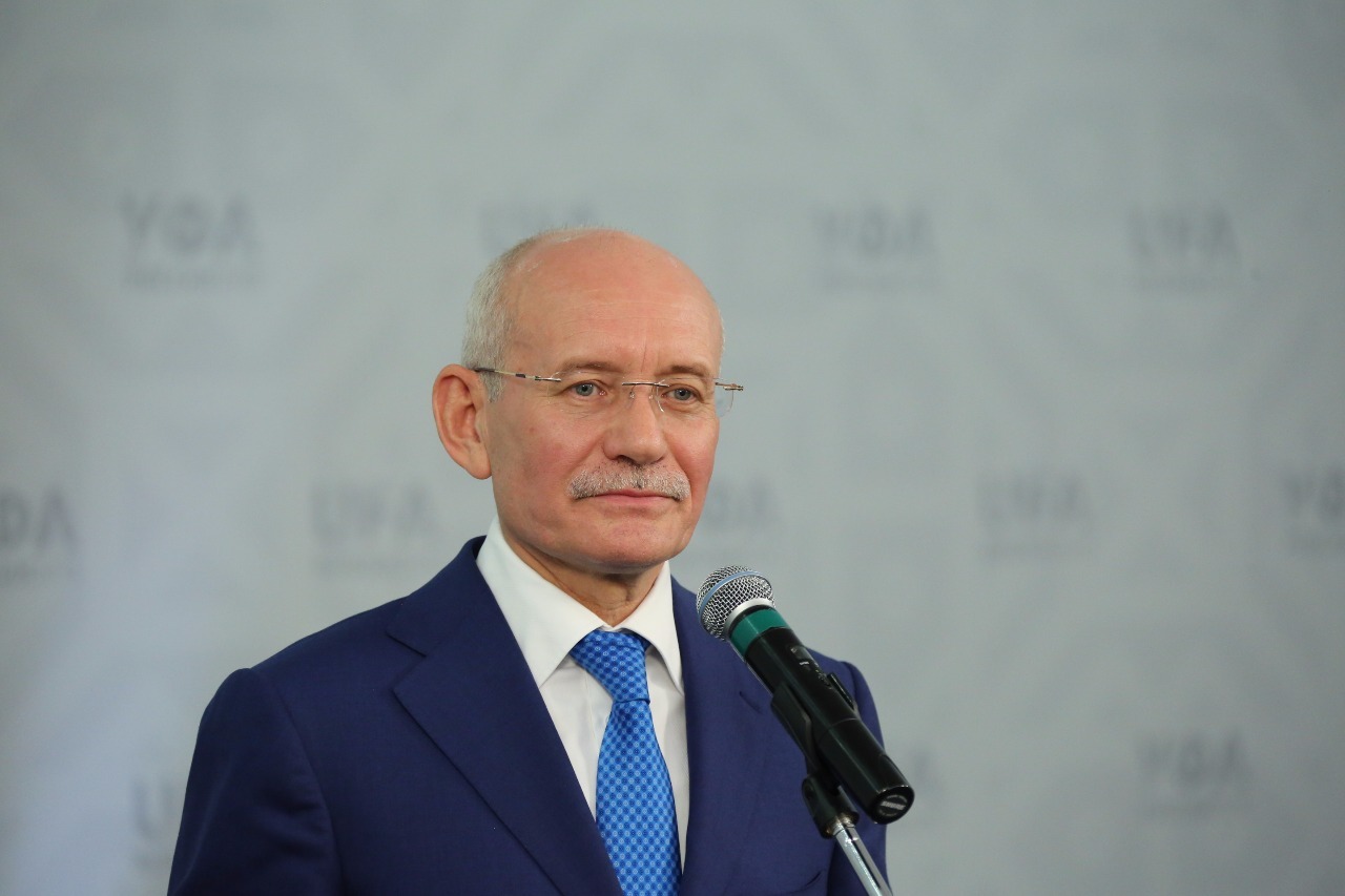 Рустэм хамитов омск. Фото хамитова президент башкортостана. Хамитов рустэм асланбекович. Олег хамитов. Рустэм хамитов уфа.