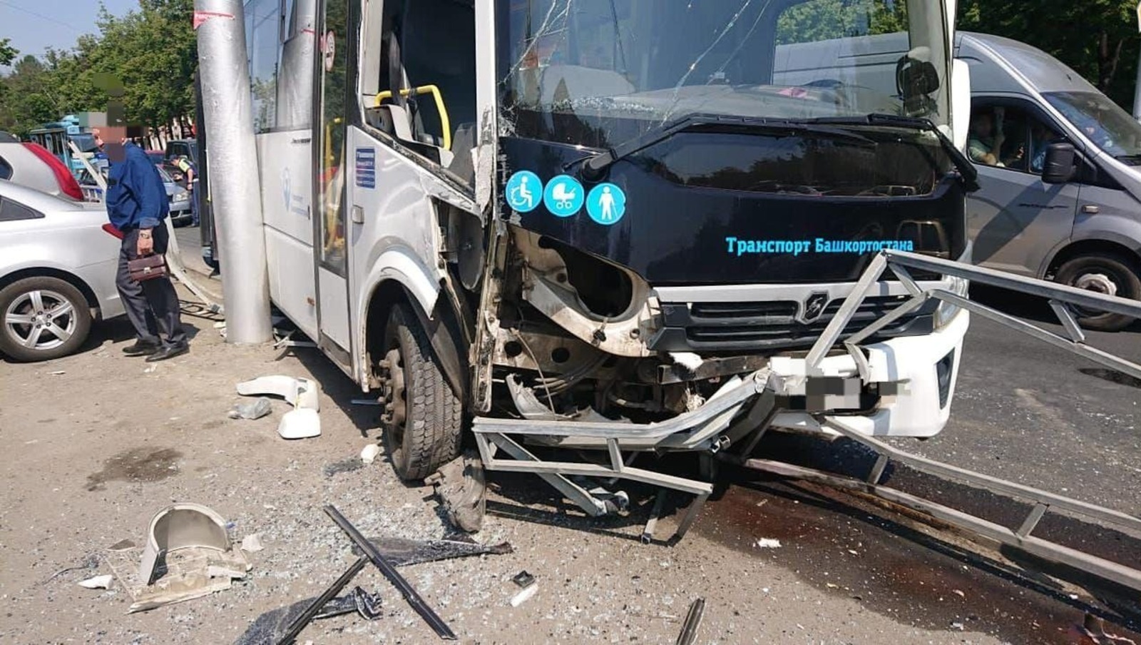 Пассажир автобустары ҡатнашлығындағы юл фажиғәһендә 9 йәшлек ҡыҙ имгәнгән